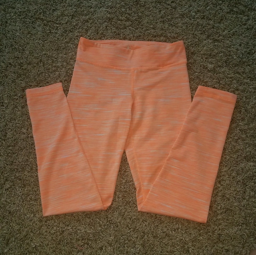 Girls athletic leggings